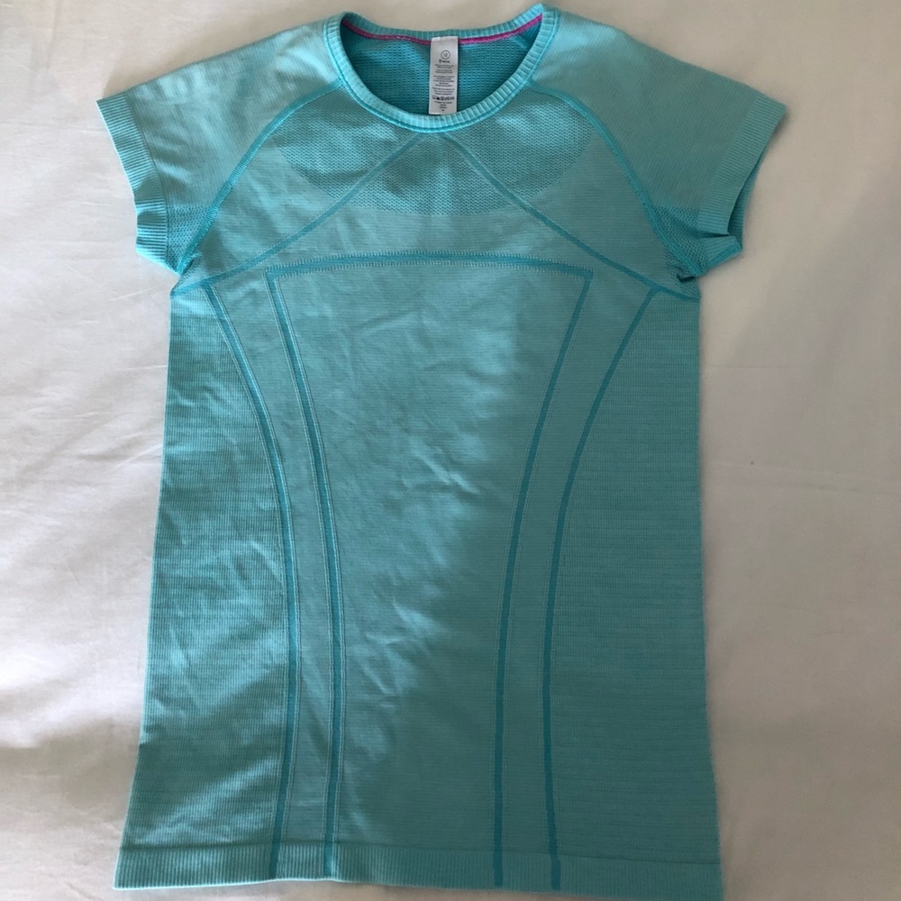 Ivivva fly tech short sleeve